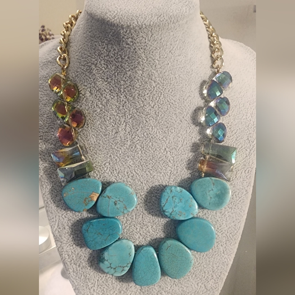 Turquoise and Gold‎ Tone Statement Necklace.